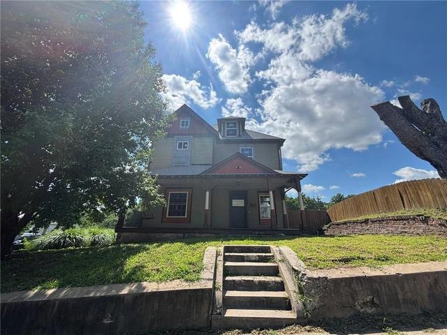 108 S 19th St, Saint Joseph, MO 64501