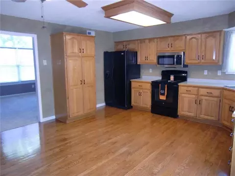 Kitchen - 114 E Calico Dr, Raymore, MO 64083 photo 2 of 3
