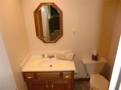 Bath - 114 E Calico Dr, Raymore, MO 64083 photo 4 of 4