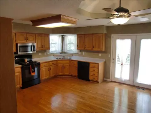 Kitchen - 114 E Calico Dr, Raymore, MO 64083 photo 3 of 3