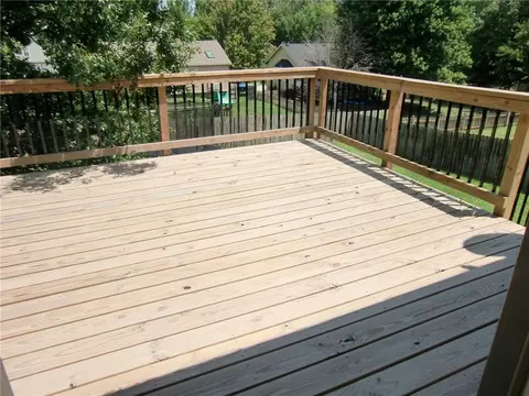 Exterior - 114 E Calico Dr, Raymore, MO 64083 photo 2 of 8