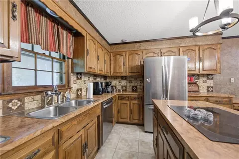 Kitchen - 773 E 710th Ave, Arcadia, KS 66711 photo 3 of 6