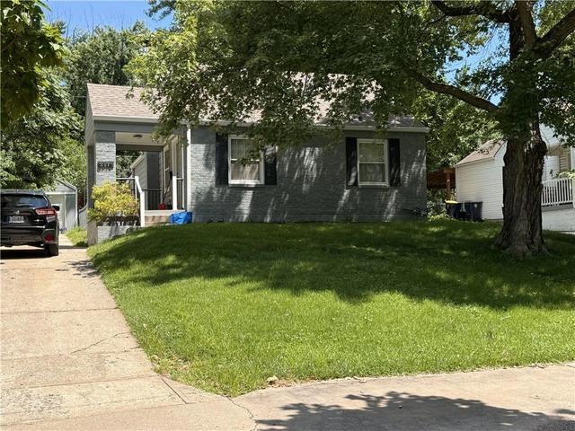 8119 Madison Ave, Kansas City, MO 64114