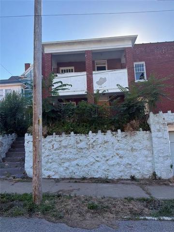 1110 N 11th St, Saint Joseph, MO 64501