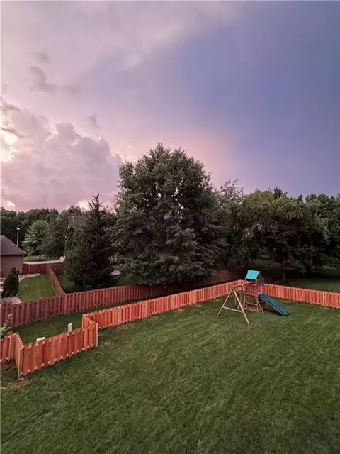 9015 N Lane Ave, Kansas City, MO 64157