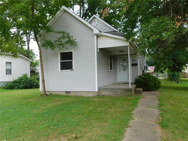 807 W 5th St, Pittsburg, KS 66762