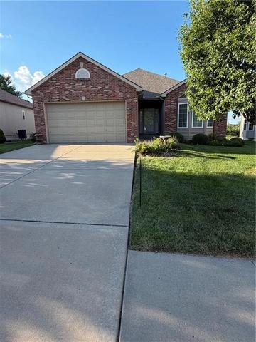 7500 NE 113th St, Kansas City, MO 64157