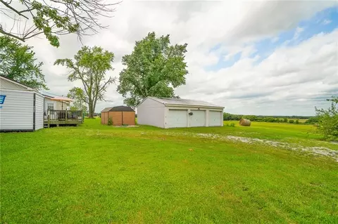 Exterior - 9012 NW State Route 52 Hwy, Amoret, MO 64722 photo 5 of 12