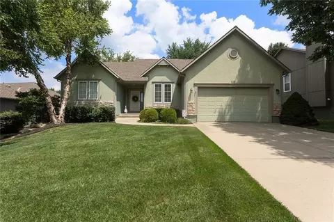 7878 W 155 Ter, Overland Park, KS 66223