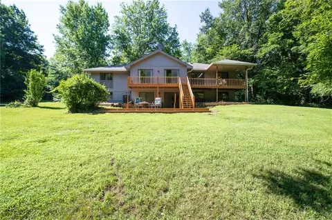 Exterior - 9819 Howard Rd, Lees Summit, MO 64086 photo 3 of 3
