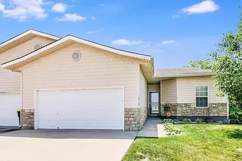 16109 E 50th Ter, Kansas City, MO 64136