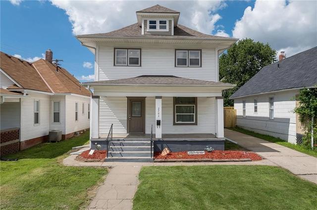 2703 Monterey St, Saint Joseph, MO 64507