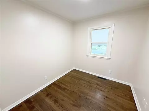 Bedroom - 4016 S Spring St, Independence, MO 64055 photo 9 of 12