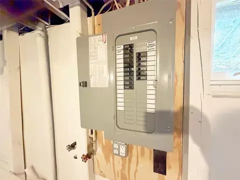 Other - 4016 S Spring St, Independence, MO 64055 photo 9 of 12