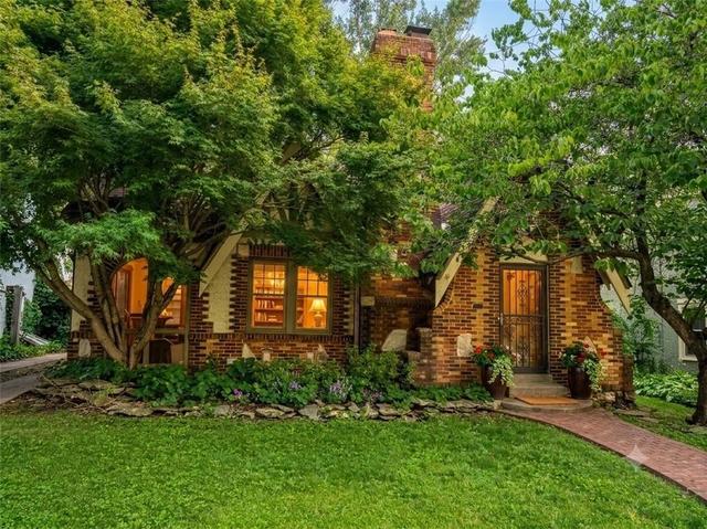 405 E 72nd St, Kansas City, MO 64131