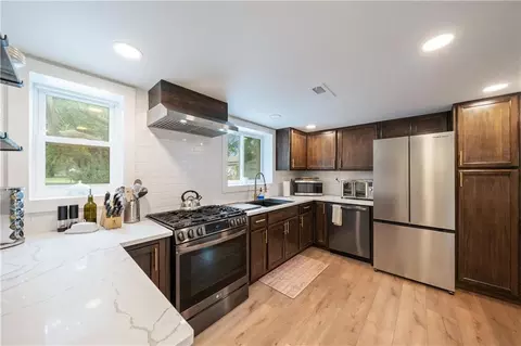 Kitchen - 105 NE Douglas St, Lees Summit, MO 64063 photo 5 of 5