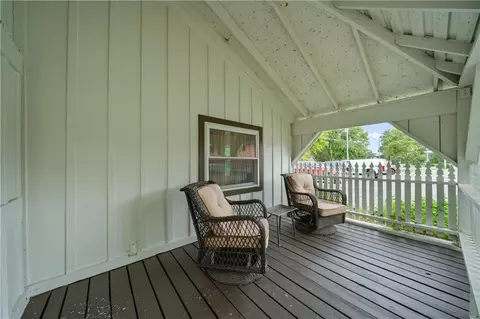 Exterior - 105 NE Douglas St, Lees Summit, MO 64063 photo 11 of 15