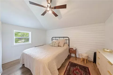 Bedroom - 105 NE Douglas St, Lees Summit, MO 64063 photo 5 of 6
