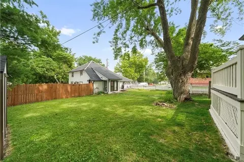 Exterior - 105 NE Douglas St, Lees Summit, MO 64063 photo 9 of 15