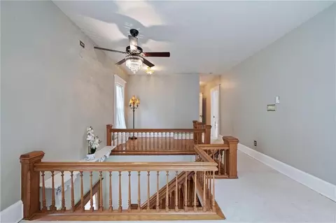 Entry Way - 105 NE Douglas St, Lees Summit, MO 64063 photo 7 of 10
