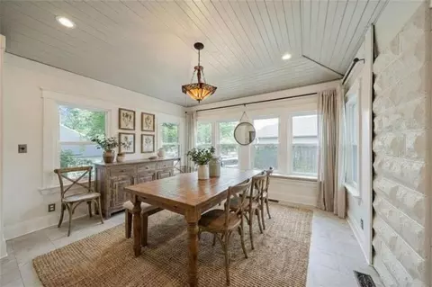 Dining - 105 NE Douglas St, Lees Summit, MO 64063 photo 1 of 4