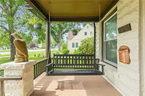 Exterior - 105 NE Douglas St, Lees Summit, MO 64063 photo 2 of 15