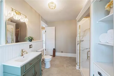 Bath - 105 NE Douglas St, Lees Summit, MO 64063 photo 1 of 5