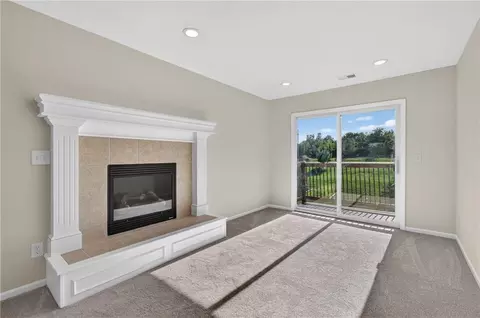 Living - 20 SE Meadowbrook Dr, Lees Summit, MO 64082 photo 6 of 6