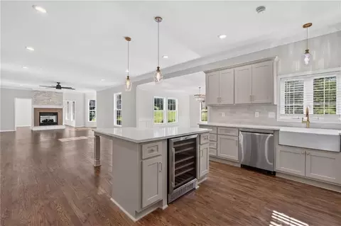 Kitchen - 20 SE Meadowbrook Dr, Lees Summit, MO 64082 photo 2 of 4