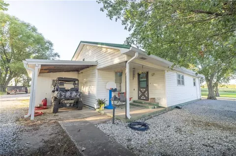 Exterior - 6978 W 1300 Rd, Centerville, KS 66014 photo 3 of 6