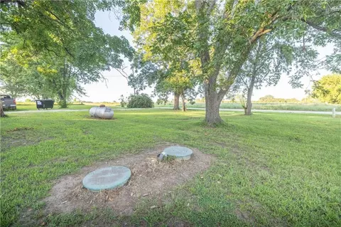 Exterior - 6978 W 1300 Rd, Centerville, KS 66014 photo 5 of 6