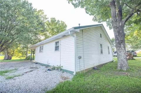 Exterior - 6978 W 1300 Rd, Centerville, KS 66014 photo 4 of 6