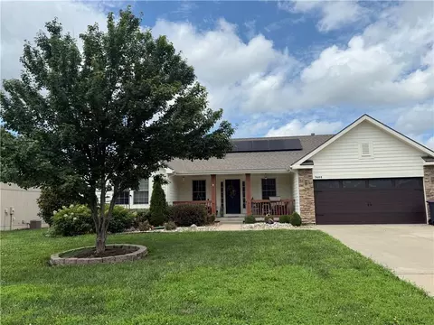 3688 N 152nd Ter, Basehor, KS 66007