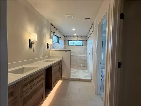 Bath - 836 Reed Dr, Raymore, MO 64083 photo 2 of 3