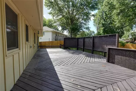 17226 E 40th Ter, Independence, MO 64055 photo 28