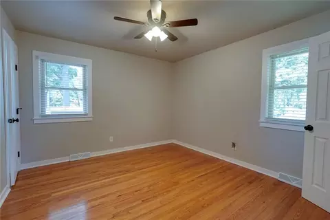 17226 E 40th Ter, Independence, MO 64055 photo 11