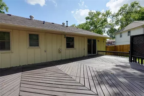 17226 E 40th Ter, Independence, MO 64055 photo 30
