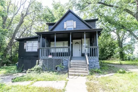 5605 E 36th St, Kansas City, MO 64128