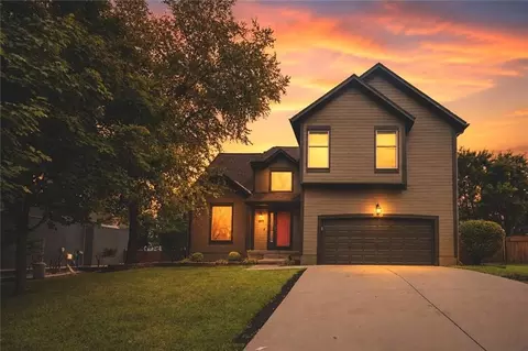 15160 W 153rd Ter, Olathe, KS 66062
