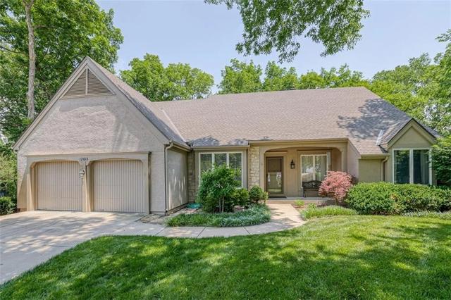 12613 Walmer St, Leawood, KS 66209
