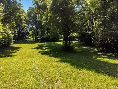 604 N Dickinson Rd, Independence, MO 64050 photo 5