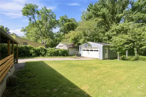 1704 S Brookside Ave, Independence, MO 64052 photo 35