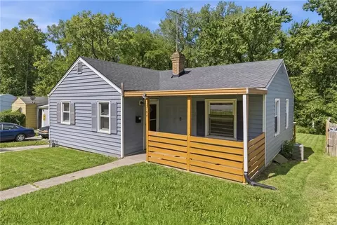1704 S Brookside Ave, Independence, MO 64052 photo 3