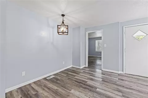1704 S Brookside Ave, Independence, MO 64052 photo 4