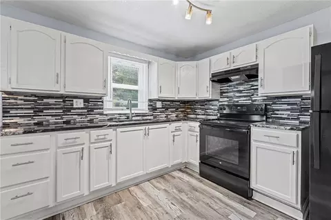 1704 S Brookside Ave, Independence, MO 64052 photo 10