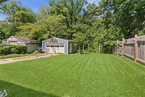 1704 S Brookside Ave, Independence, MO 64052 photo 25