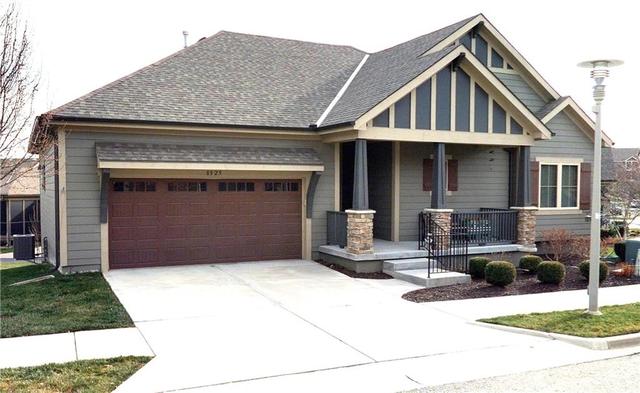 8525 Cardinal St, Lenexa, KS 66219