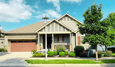 8525 Cardinal St, Lenexa, KS 66219