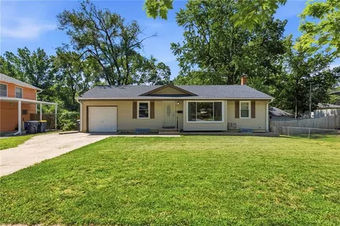 6301 E 101st St, Kansas City, MO 64134