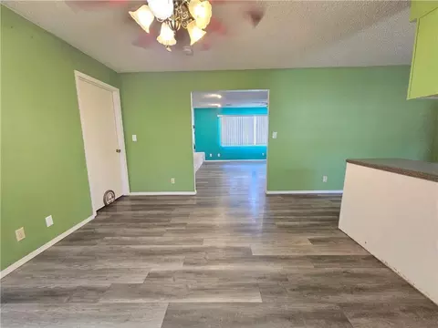 Living - 2000 N 11th St, Independence, KS 67301 photo 10 of 11